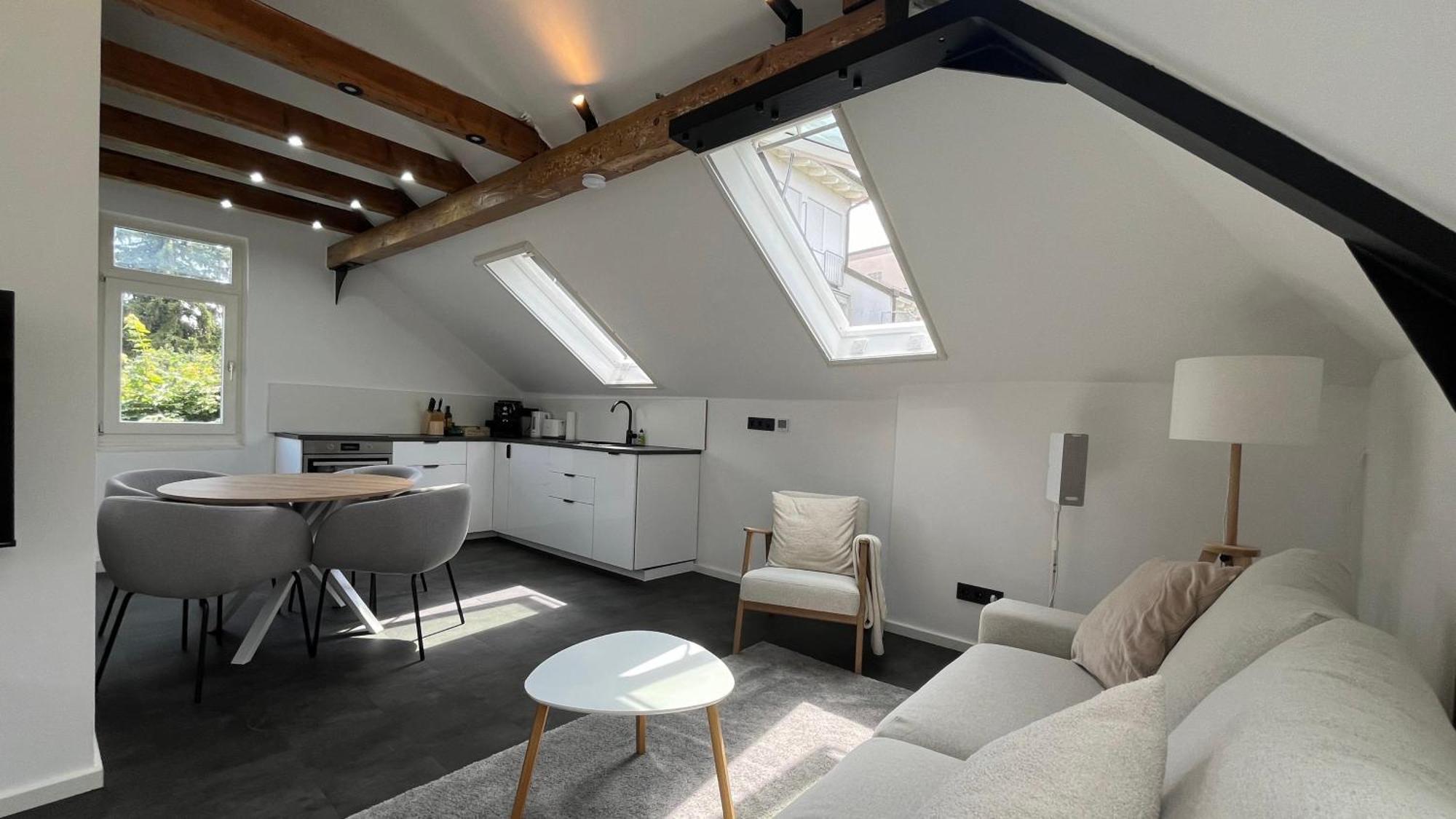 Ludwigshome - Zentrale Lage, Luxusbad, Workspace, Klima Ludwigsbourg Extérieur photo